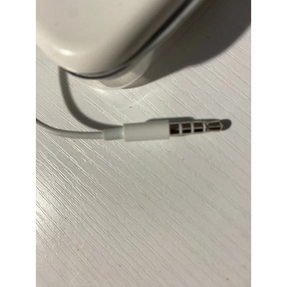 Genuine Apple EarPods 3.5mm Headset Wired Earbuds with Remote & Mic + Case